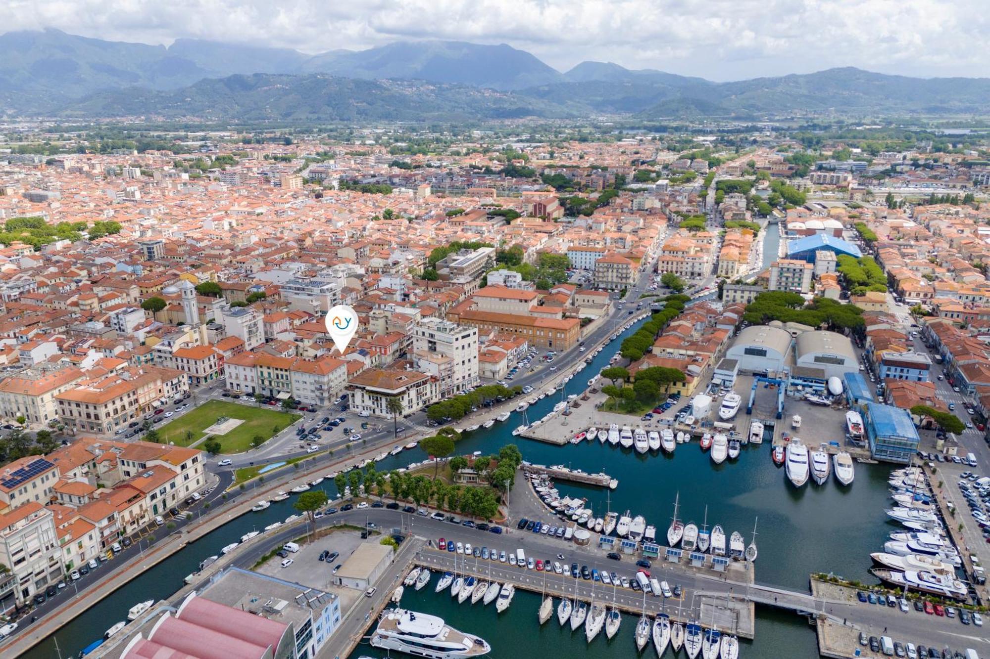 Suite Ondina Viareggio Apartments Eksteriør billede